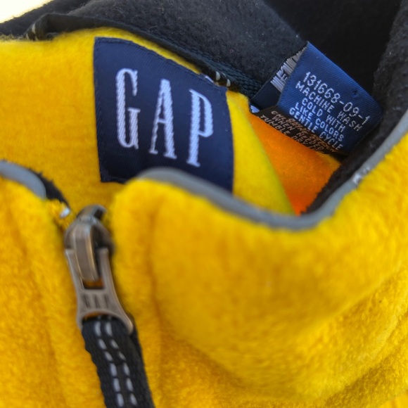 Vintage Gap Yellow 1/4 Zip Up Men's Sweater - Picture 7 of 8